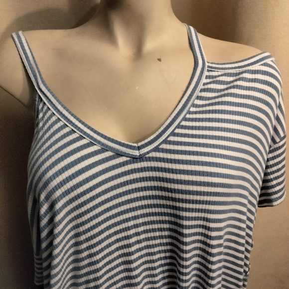 Hopely women's blue and white striped shirt size extra large 12 through 14 - Picture 1 of 4